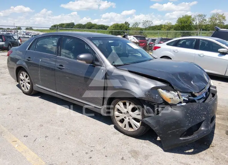 2011 Toyota AVALON фото
