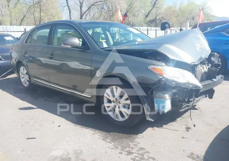 2011 Toyota AVALON photo
