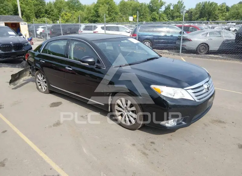 2011 Toyota AVALON фото