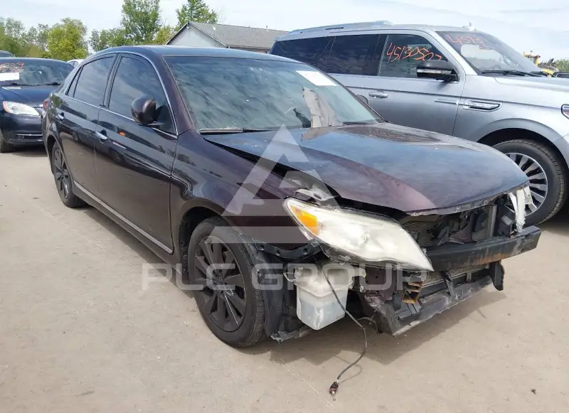 2011 Toyota AVALON photo