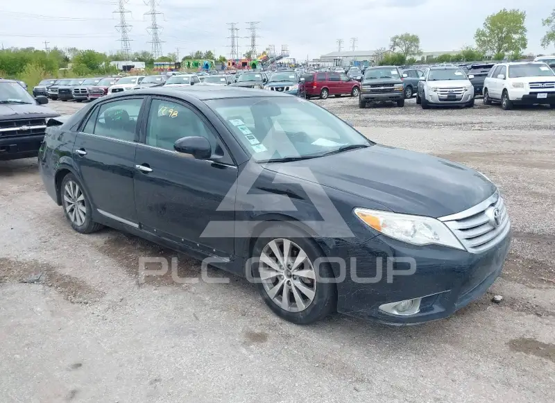 2011 Toyota AVALON фото