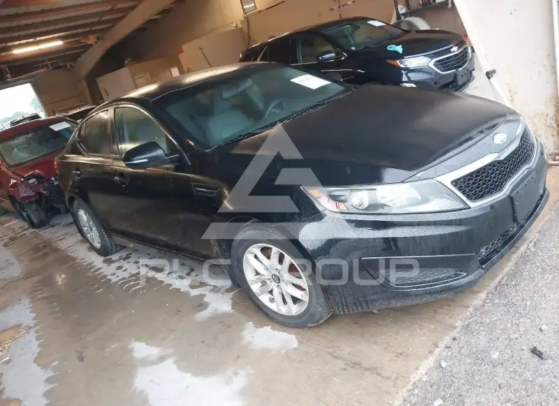 2011 KIA Optima photo