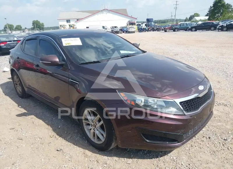 2011 KIA Optima photo