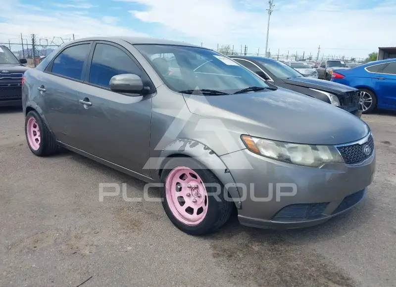 2011 KIA Forte photo