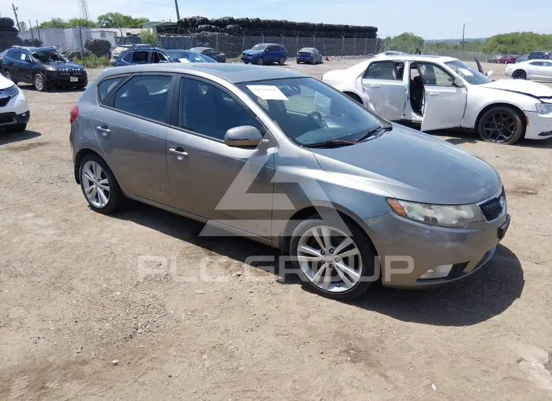 2011 KIA Forte фото