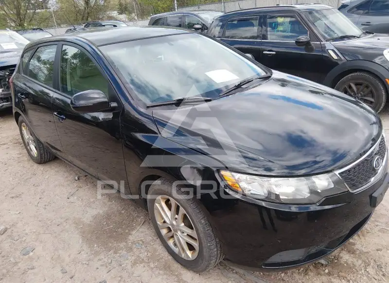 2011 KIA Forte photo