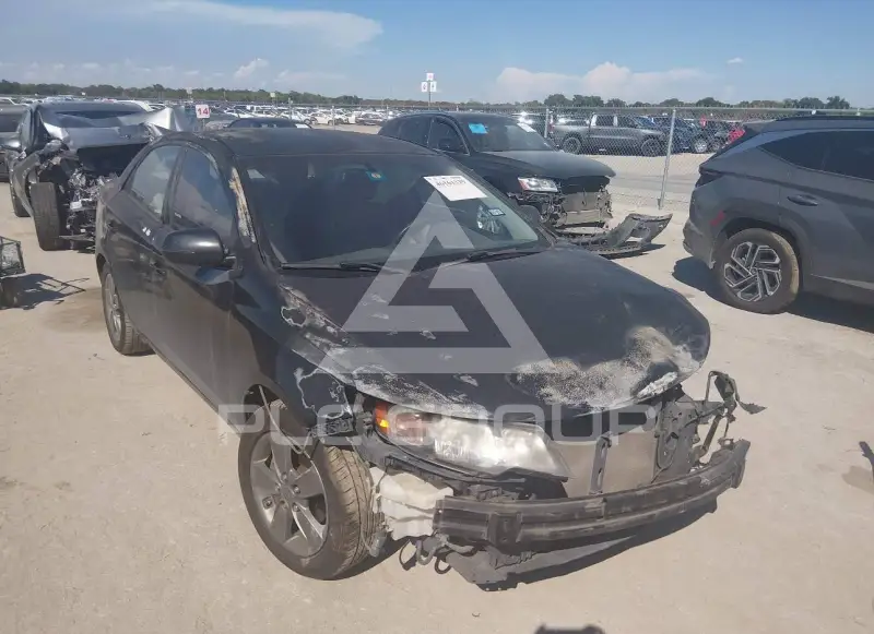 2011 KIA Forte фото