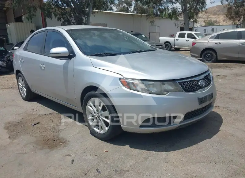 2011 KIA Forte фото