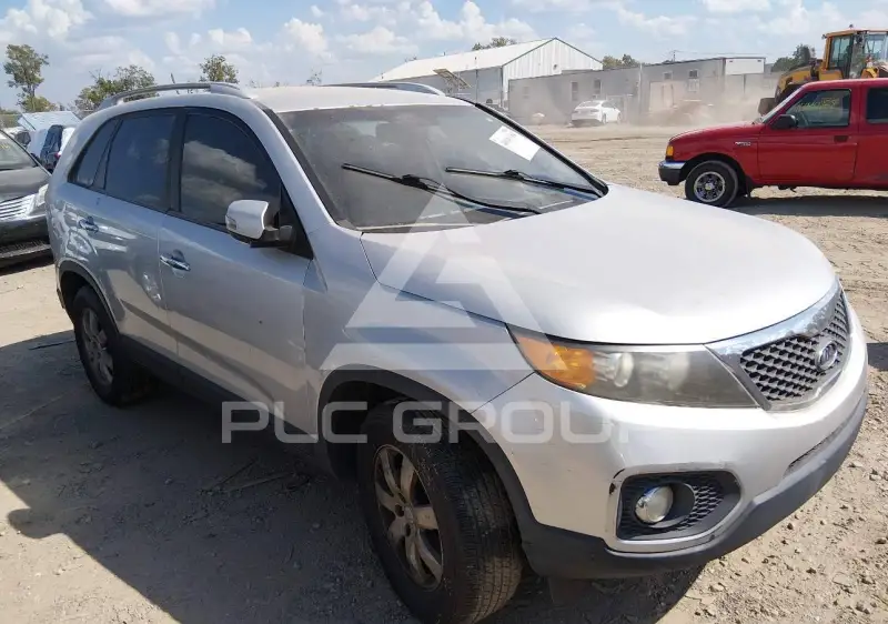 2011 KIA Sorento photo