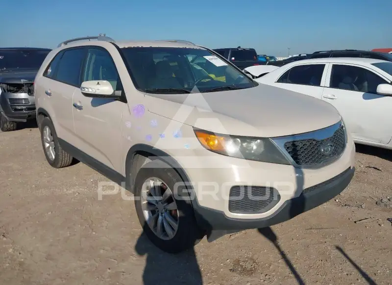 2011 KIA Sorento photo