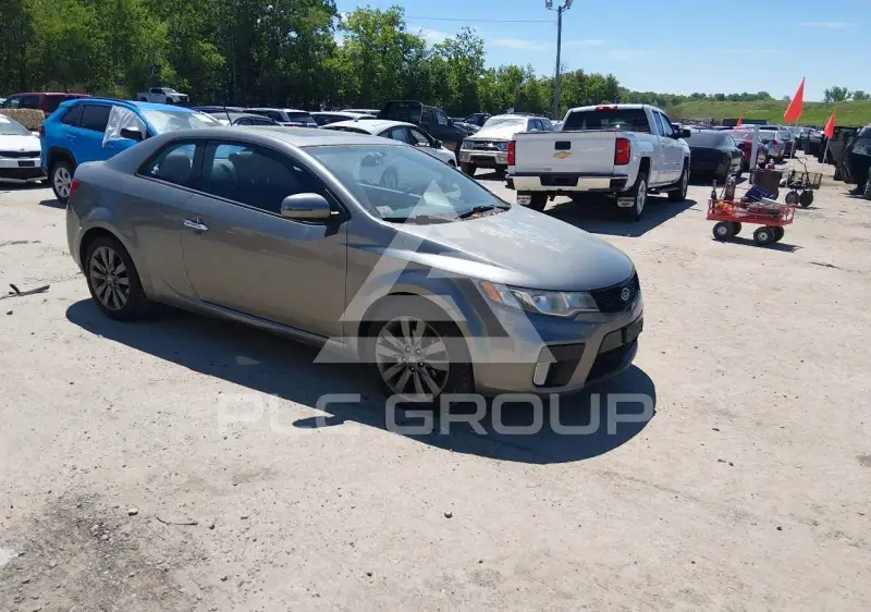 2011 KIA Forte photo