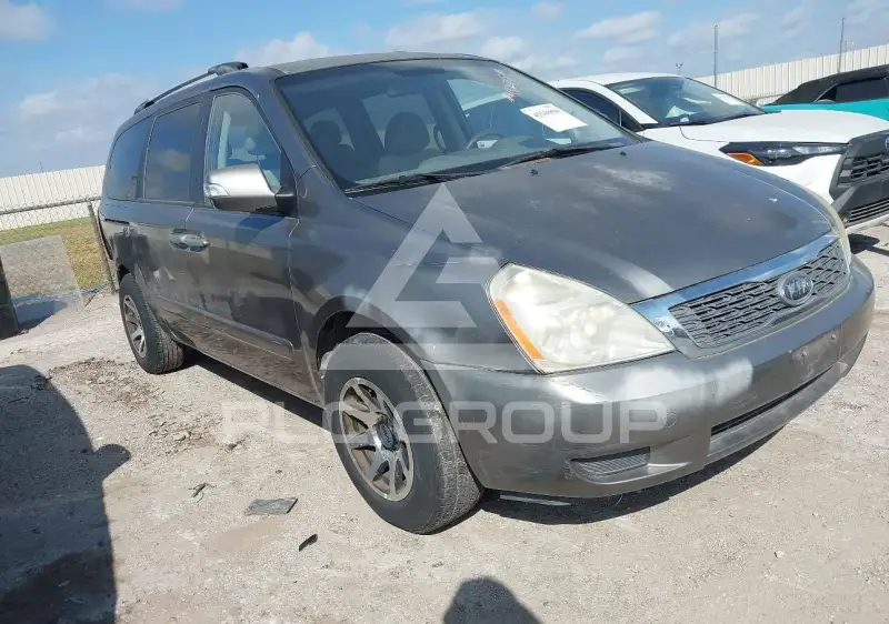 2011 KIA Sedona фото