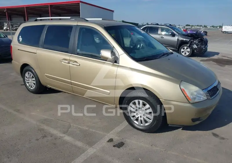 2011 KIA Sedona photo