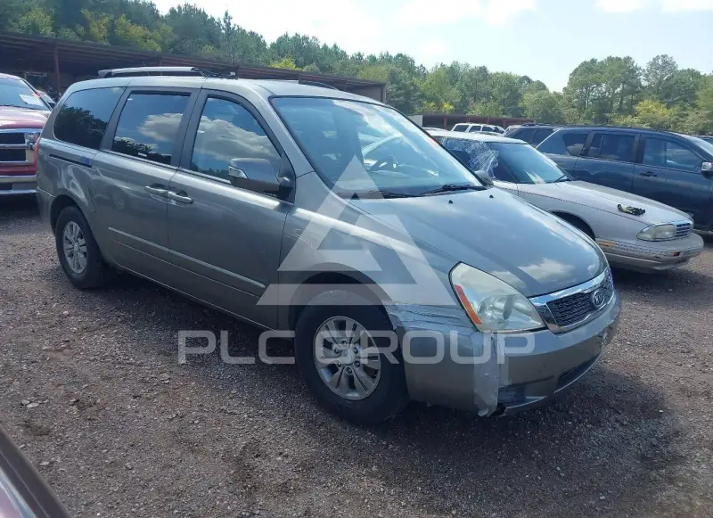 2011 KIA Sedona фото