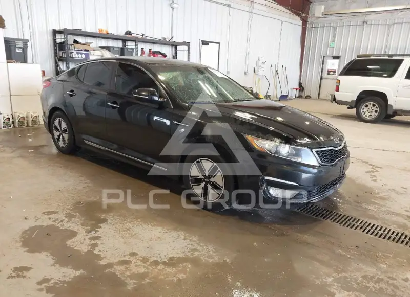 2011 KIA Optima photo