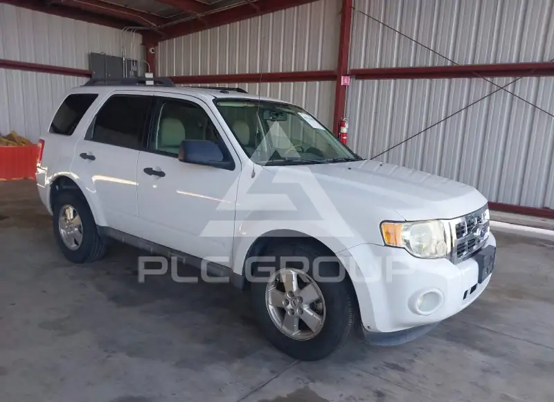 2011 Ford ESCAPE photo