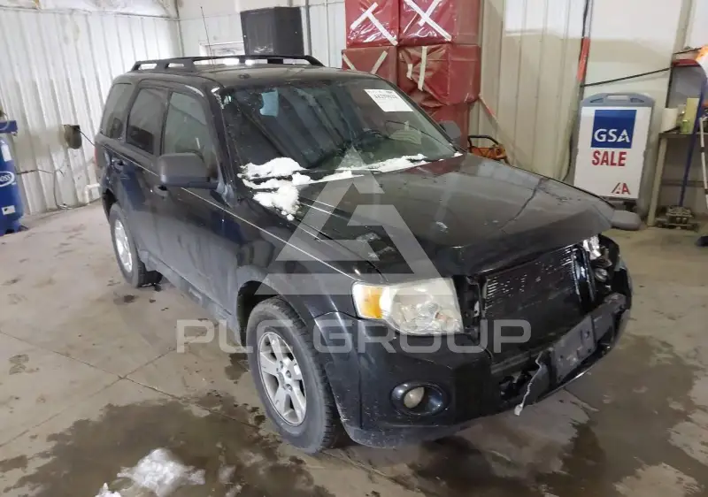 2011 Ford ESCAPE photo