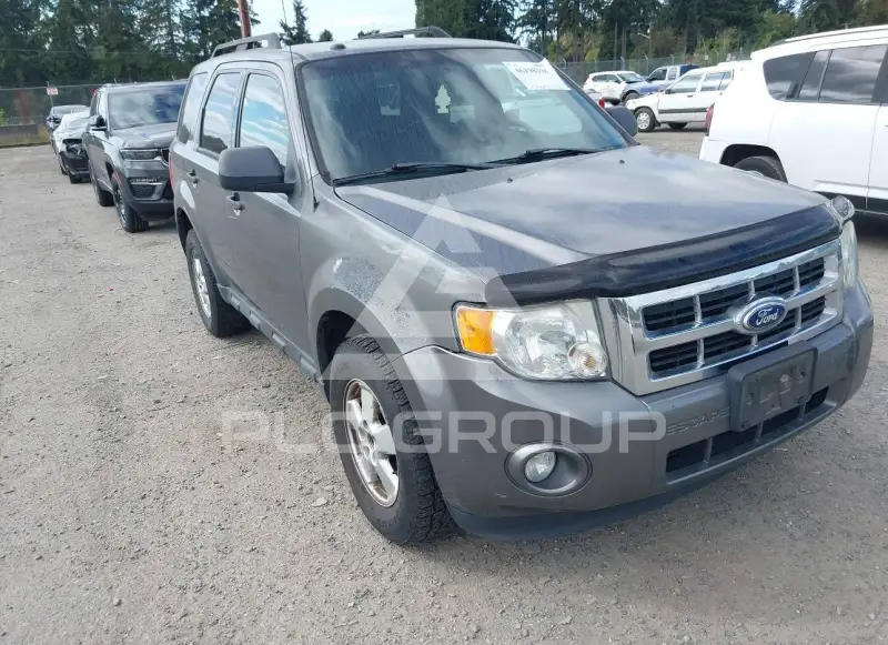 2011 Ford ESCAPE photo