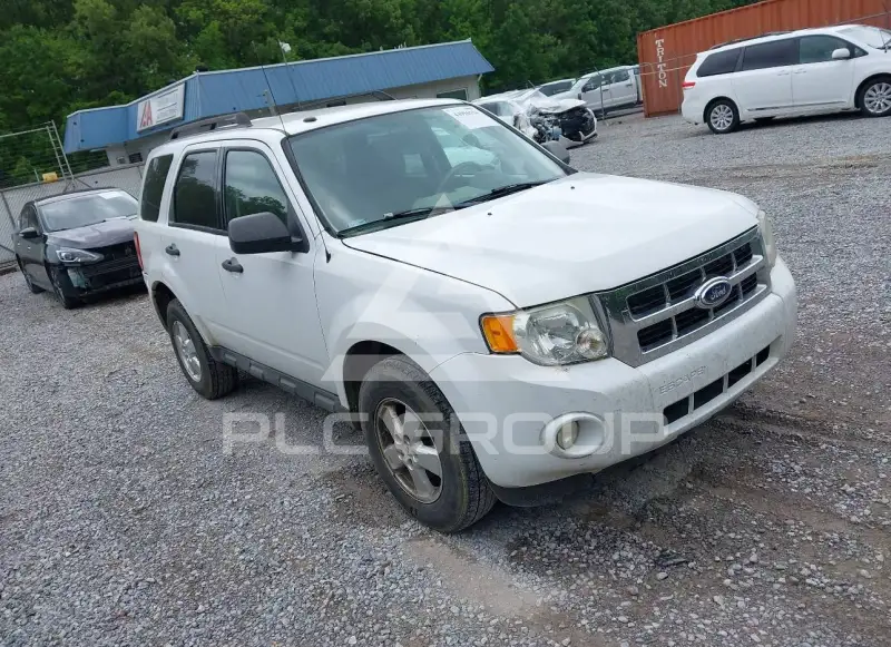 2011 Ford ESCAPE photo