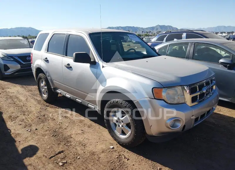 2011 Ford ESCAPE photo
