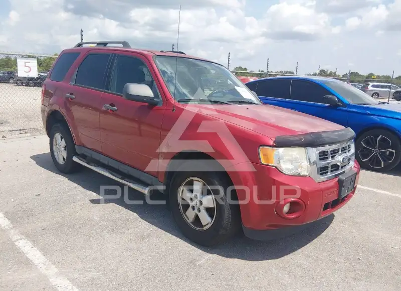 2011 Ford ESCAPE photo