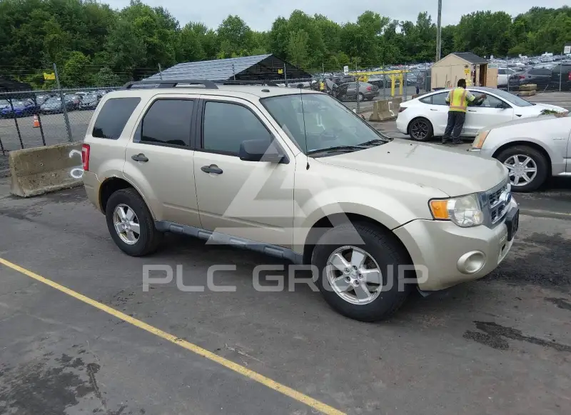 2011 Ford ESCAPE photo