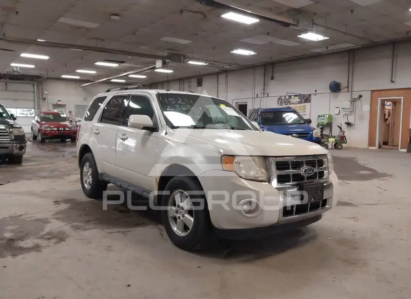2011 Ford ESCAPE photo