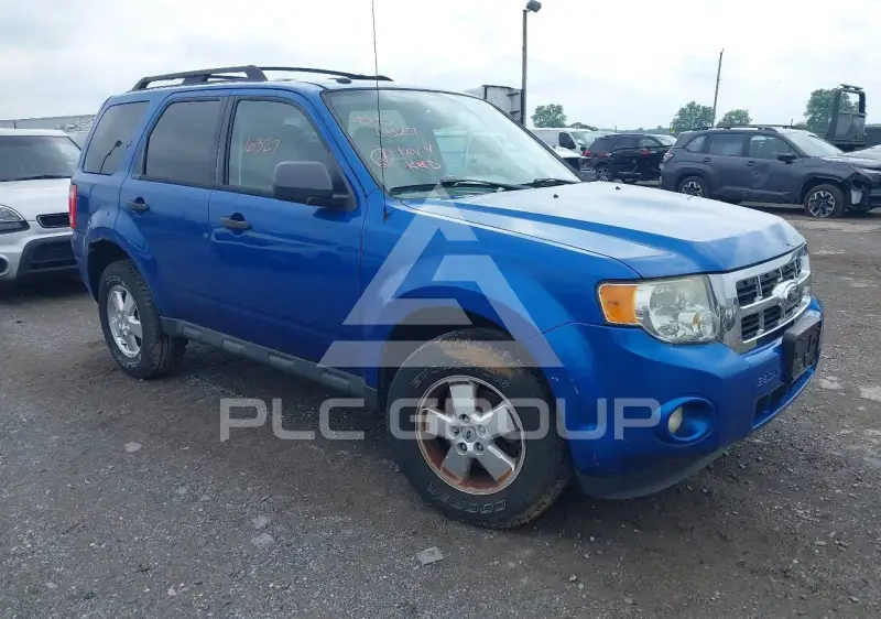 2011 Ford ESCAPE photo