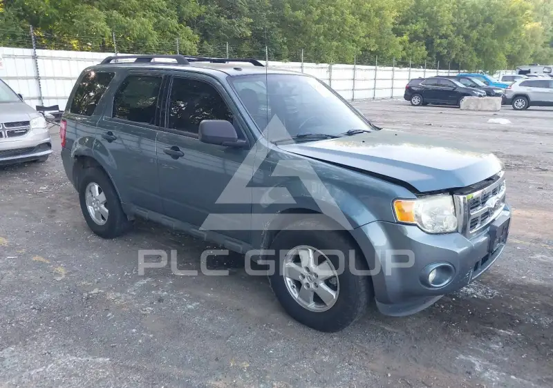 2011 Ford ESCAPE photo