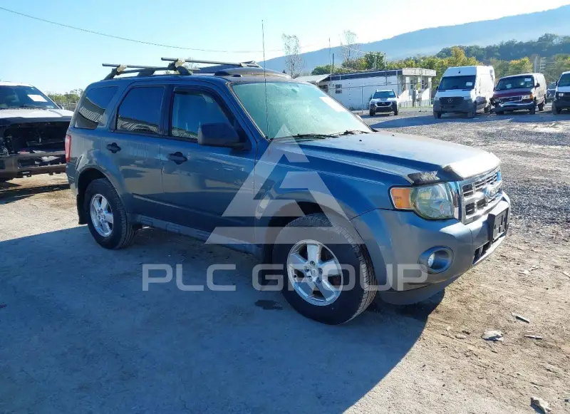 2011 Ford ESCAPE photo
