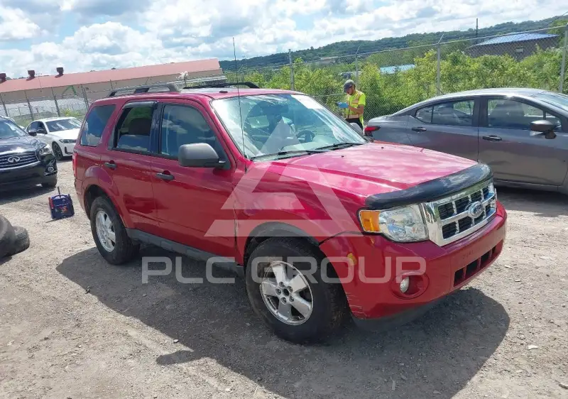 2011 Ford ESCAPE photo