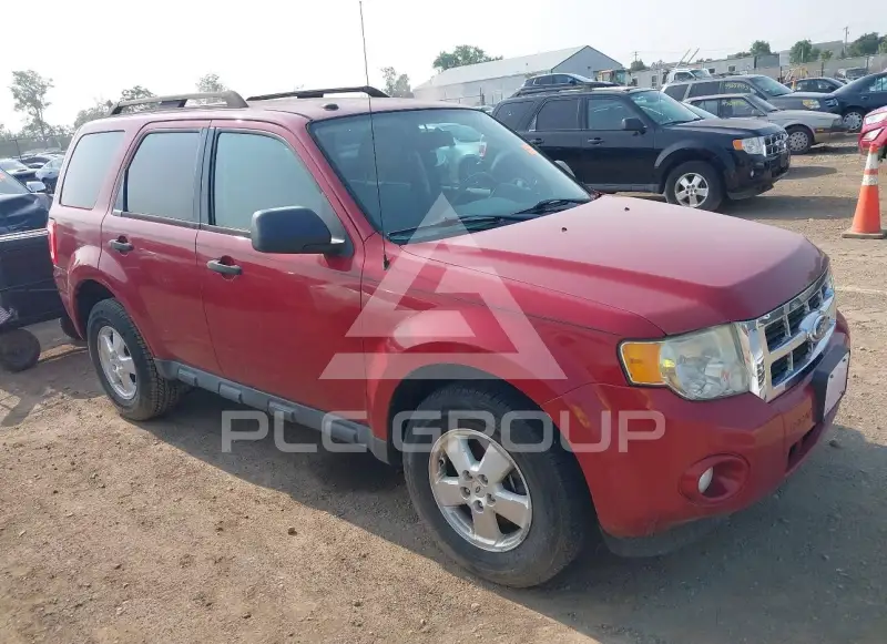 2011 Ford ESCAPE photo