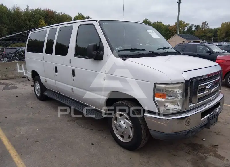2011 Ford E-350 фото