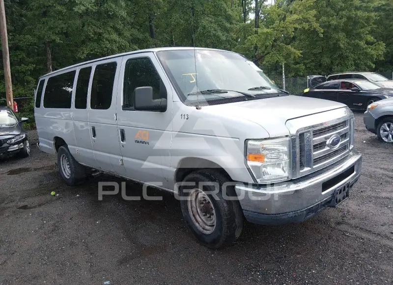 2011 Ford E-350 фото