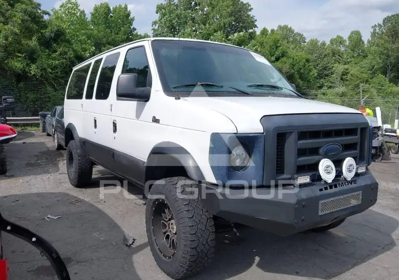 2011 Ford E-350 фото