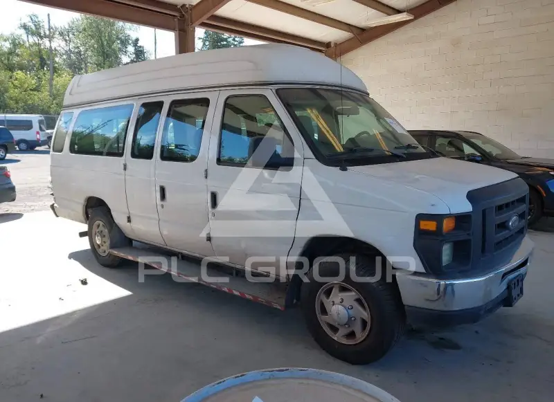 2011 Ford E-350 photo