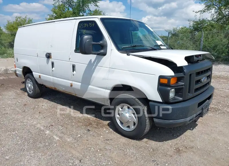 2011 Ford E-150 фото