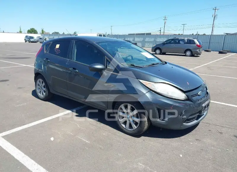 2011 Ford FIESTA photo