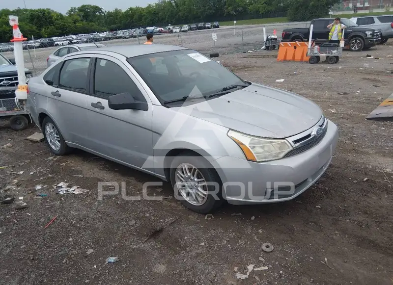 2011 Ford FOCUS photo