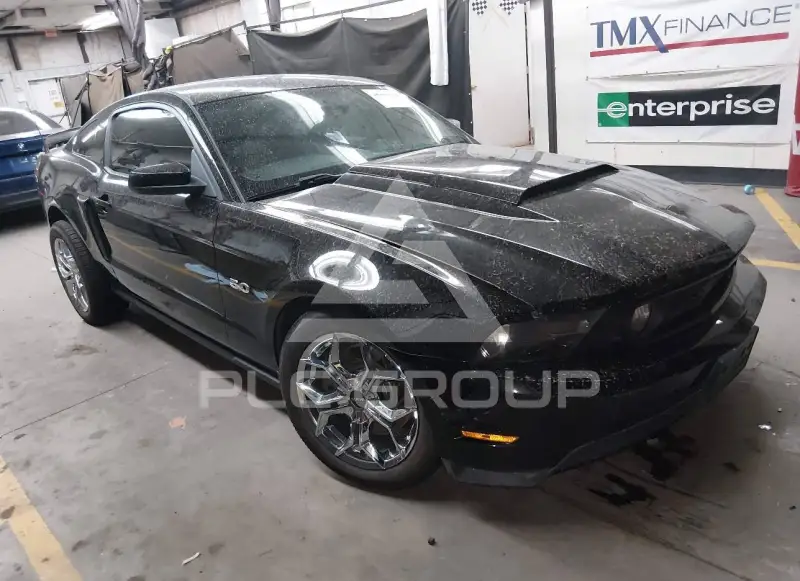 2011 Ford MUSTANG photo