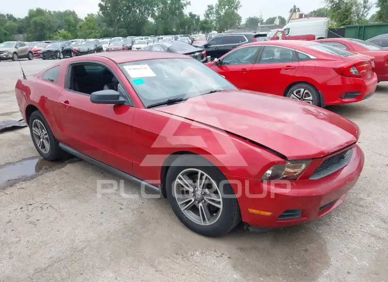 2011 Ford MUSTANG photo