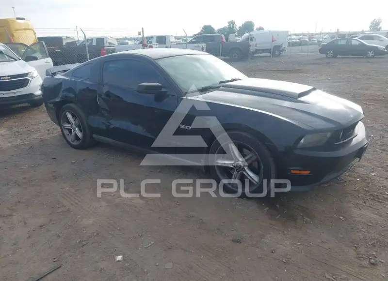 2011 Ford MUSTANG фото