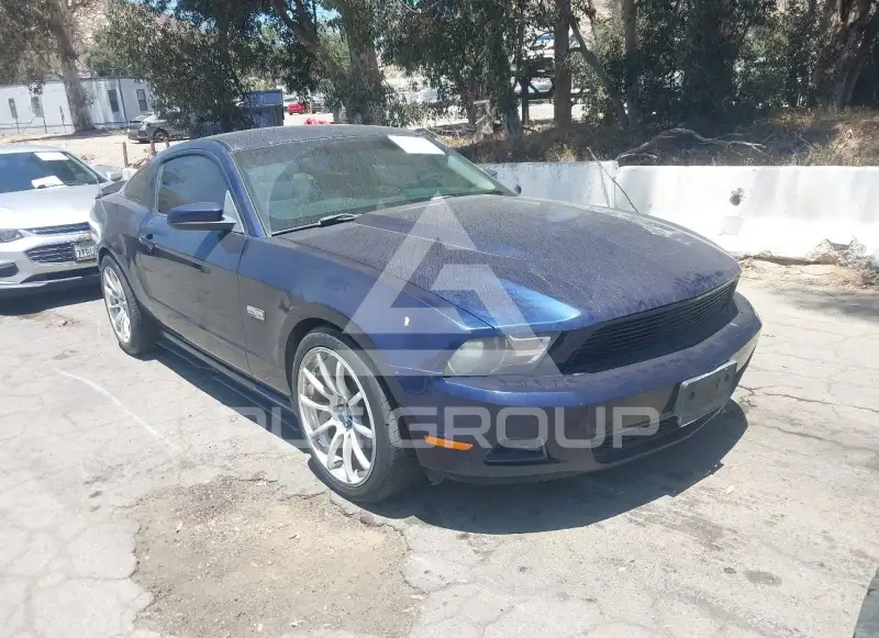 2011 Ford MUSTANG photo