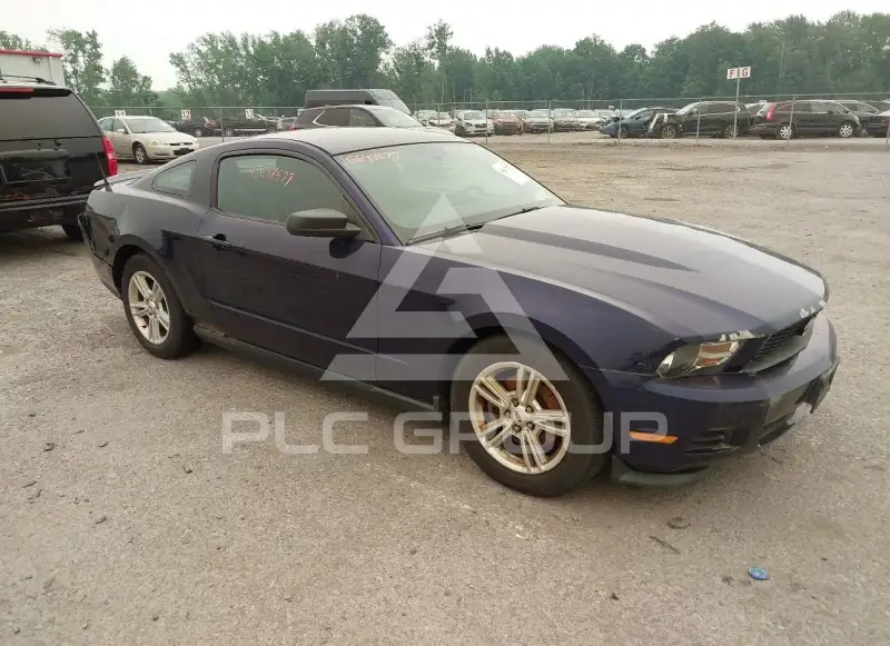 2011 Ford MUSTANG фото