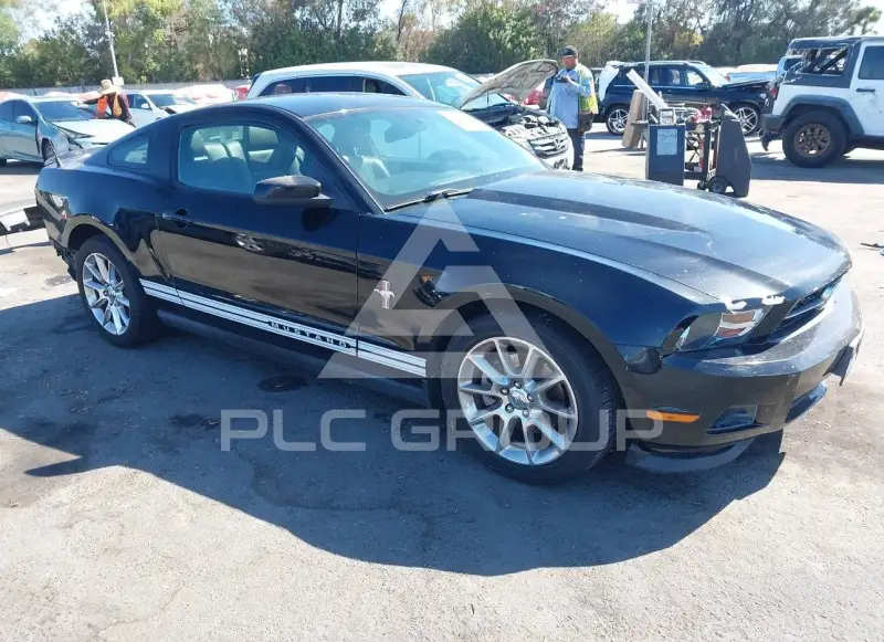 2011 Ford MUSTANG photo