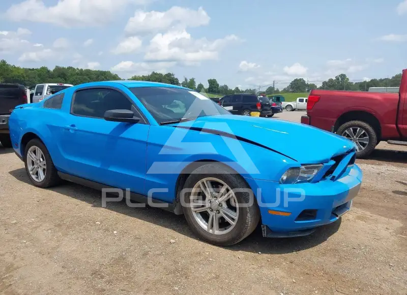 2011 Ford MUSTANG фото