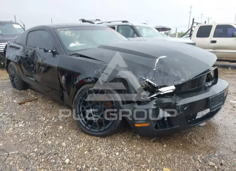2011 Ford MUSTANG фото