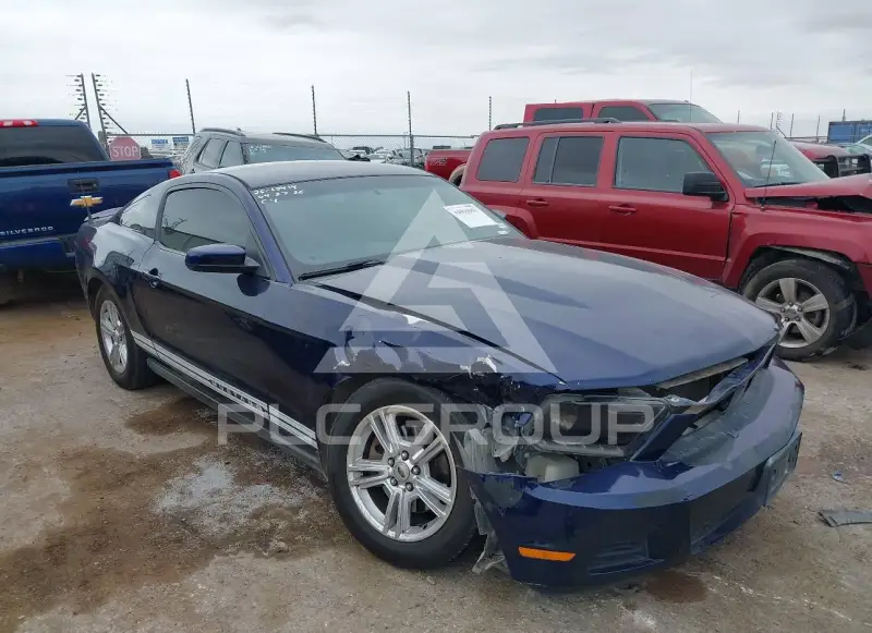 2011 Ford MUSTANG фото