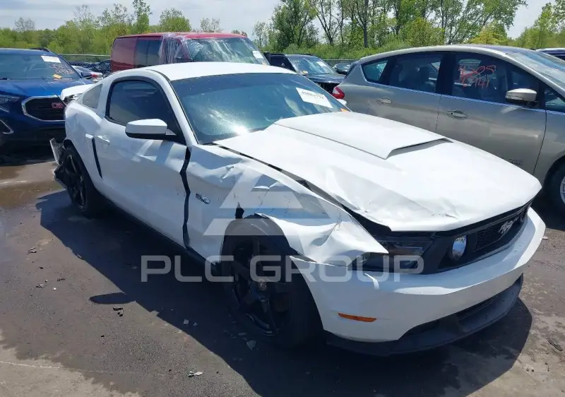 2011 Ford MUSTANG фото