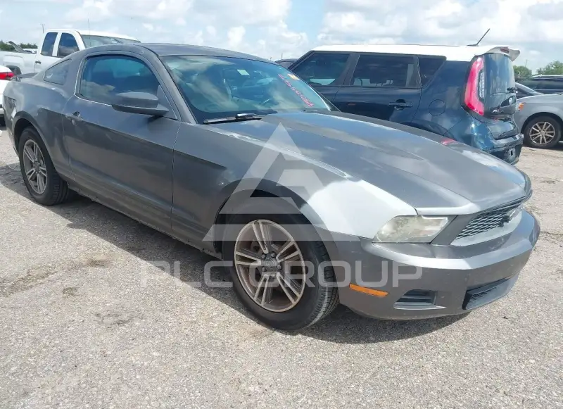 2011 Ford MUSTANG фото